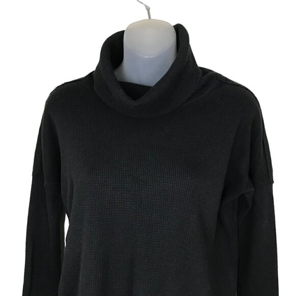 Aritzia TNA Black Waffle Knit Thermal Turtle Neck Long Sleeved Top Size XXS - Picture 3 of 7